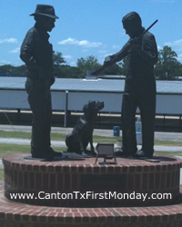Sculptures at the entrance to First Monday Trade Days in Canton, Texas